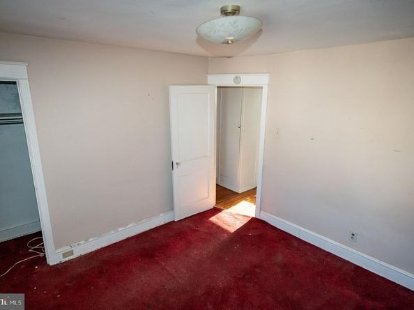 6982 Clinton Road, Upper Darby PA 19082
