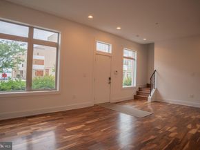 740 S Chris Columbus Boulevard 15, Philadelphia PA 19147