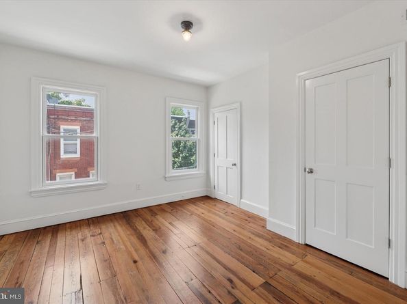 439 Mercy Street, Philadelphia PA 19148