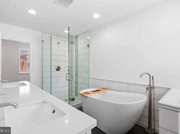 328 Daly Street, Philadelphia PA 19148