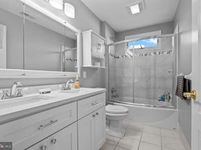 28 Dartmouth Lane, Richboro PA 18954