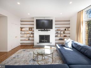 283 Locust Street, Philadelphia PA 19106