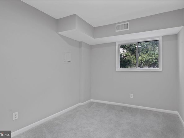 49 Skyhill Road 201, Alexandria VA 22314