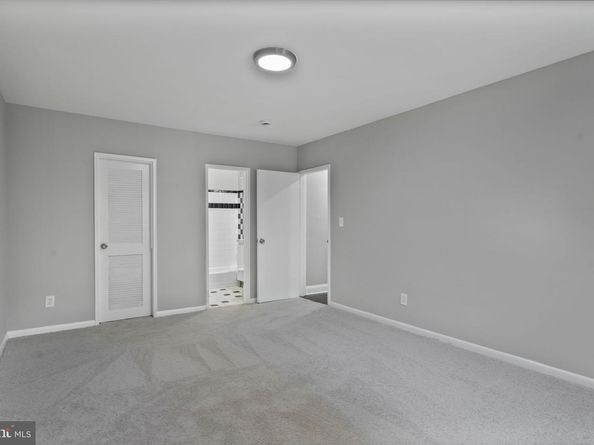 49 Skyhill Road 201, Alexandria VA 22314