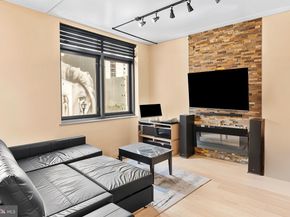 1352 South Street 216, Philadelphia PA 19147