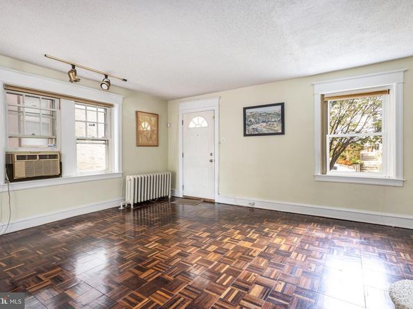 442 Wellesley Road, Philadelphia PA 19119