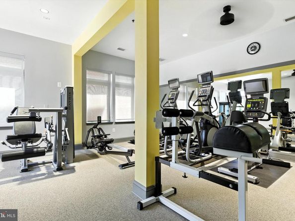 309 Holland Lane 222, Alexandria VA 22314