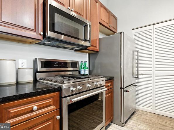 309 Holland Lane 222, Alexandria VA 22314