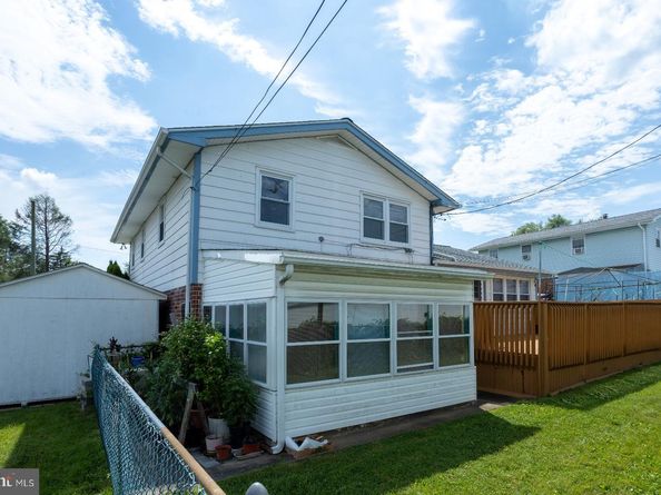 123 Pocasset Road, Philadelphia PA 19115