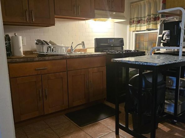 306 E Queen Lane, Philadelphia PA 19144
