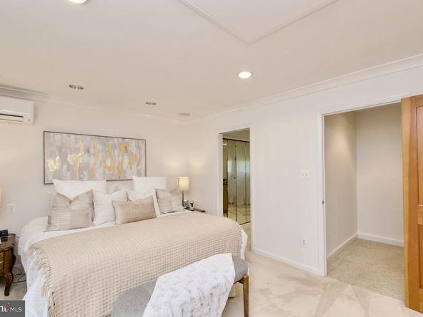 6613 Kerns Road, Falls Church VA 22042