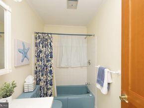 6613 Kerns Road, Falls Church VA 22042