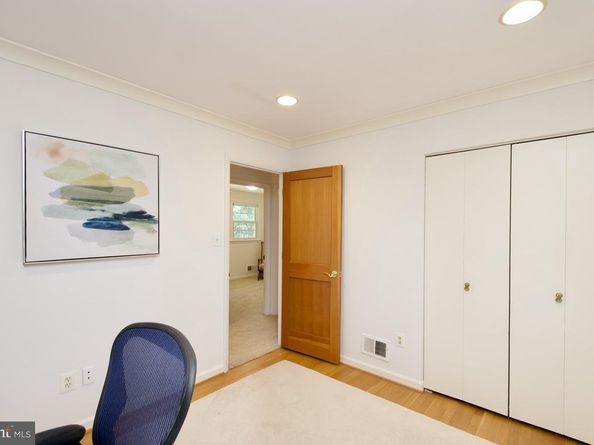 6613 Kerns Road, Falls Church VA 22042