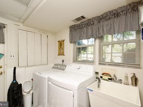 6613 Kerns Road, Falls Church VA 22042