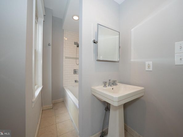 617 Pine Street, Philadelphia PA 19106