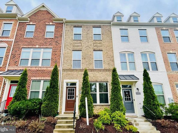 3732 Commodore Joshua Barney Drive NE, Washington DC 20018