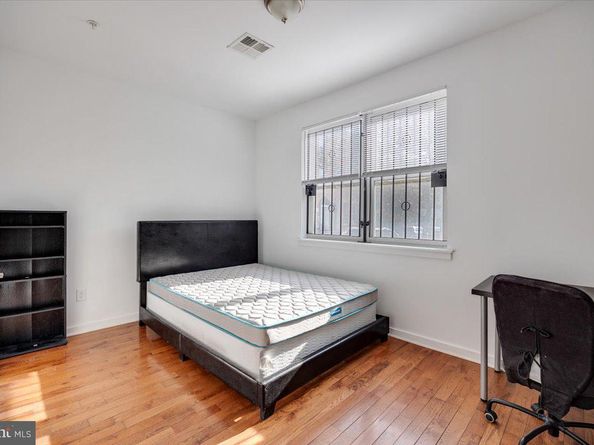 1322 N 15TH Street, Philadelphia PA 19121