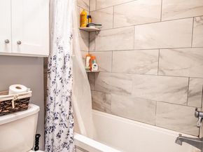 7242 Valley Avenue, Philadelphia PA 19128