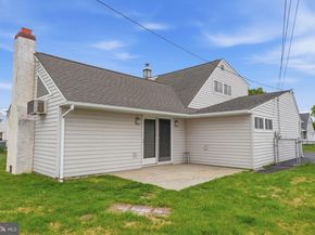 55 Canoebirch Road, Levittown PA 19057