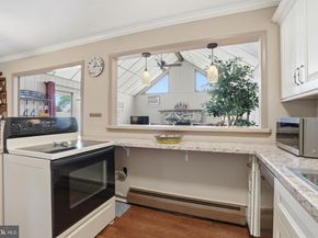 55 Canoebirch Road, Levittown PA 19057