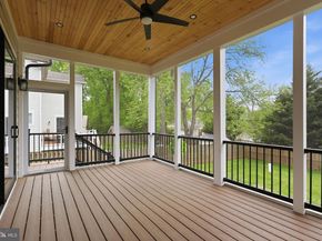 901 Meadow Lane SW, Vienna VA 22180