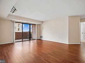 1301 N Courthouse Road 1612, Arlington VA 22201