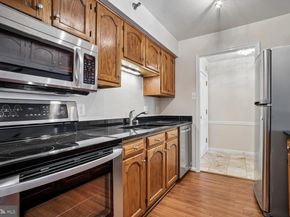1301 N Courthouse Road 1612, Arlington VA 22201