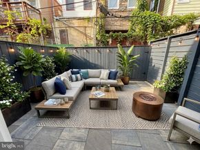 1718 N Dover Street, Philadelphia PA 19121