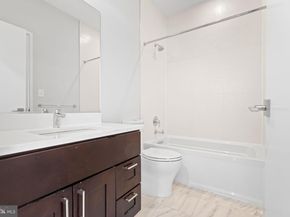 610 Newton Place NW 4, Washington DC 20010