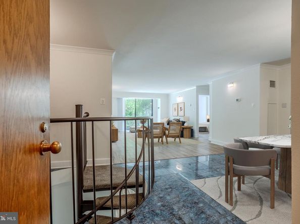 1800 Old Meadow Road 218, Mclean VA 22102