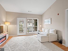 4551 Strutfield Lane 4414, Alexandria VA 22311