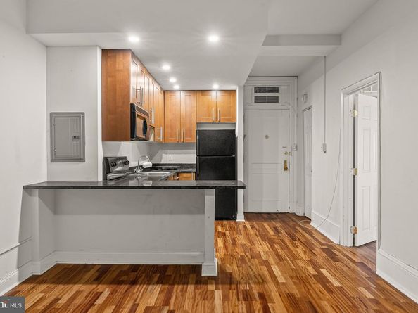 1324 Locust Street 825, Philadelphia PA 19107