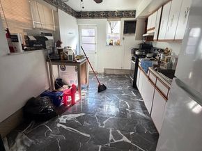 2441 S Hutchinson Street, Philadelphia PA 19148