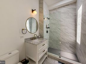 25 U Street NE 2, Washington DC 20002