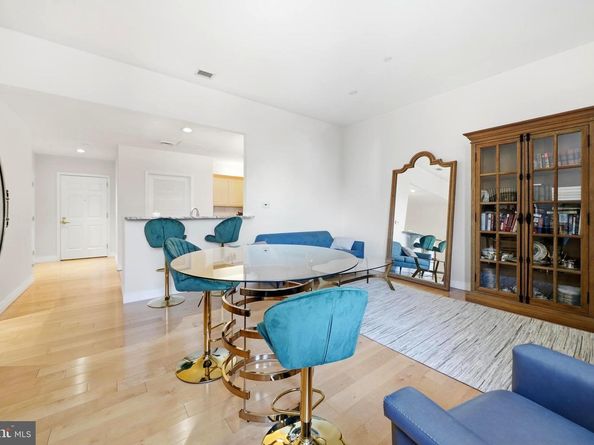 1600 Arch Street 1905, Philadelphia PA 19103
