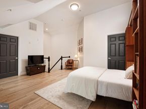 28 Alexander Street, Alexandria VA 22314