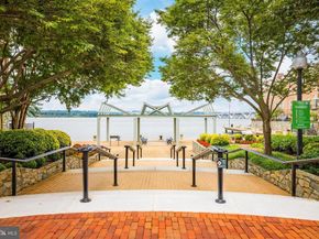 28 Alexander Street, Alexandria VA 22314