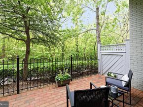 28 Alexander Street, Alexandria VA 22314