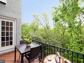 28 Alexander Street, Alexandria VA 22314