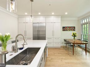 28 Alexander Street, Alexandria VA 22314