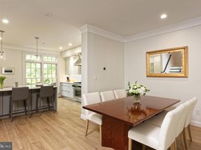 28 Alexander Street, Alexandria VA 22314