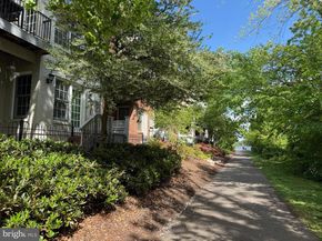 28 Alexander Street, Alexandria VA 22314