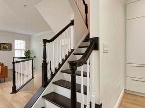 28 Alexander Street, Alexandria VA 22314