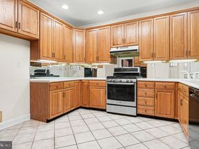 314 Saint Andrews Place, Blue Bell PA 19422