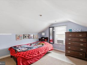 20 N Malin Road, Broomall PA 19008