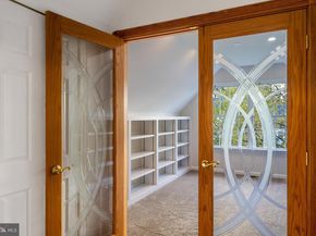 477 Keating Drive, Yardley PA 19067