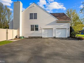 477 Keating Drive, Yardley PA 19067