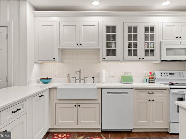 1301 Woodmont Road, Gladwyne PA 19035