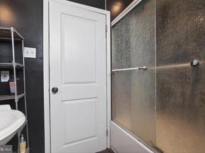 141 N 9TH Street, Darby PA 19023