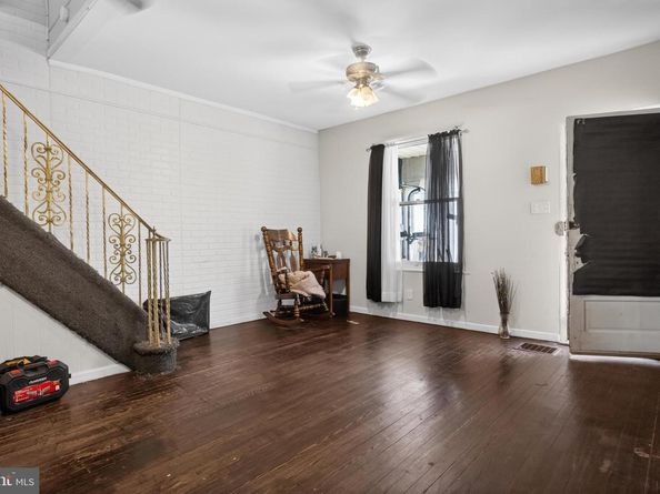 141 N 9TH Street, Darby PA 19023